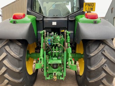 John Deere 6630