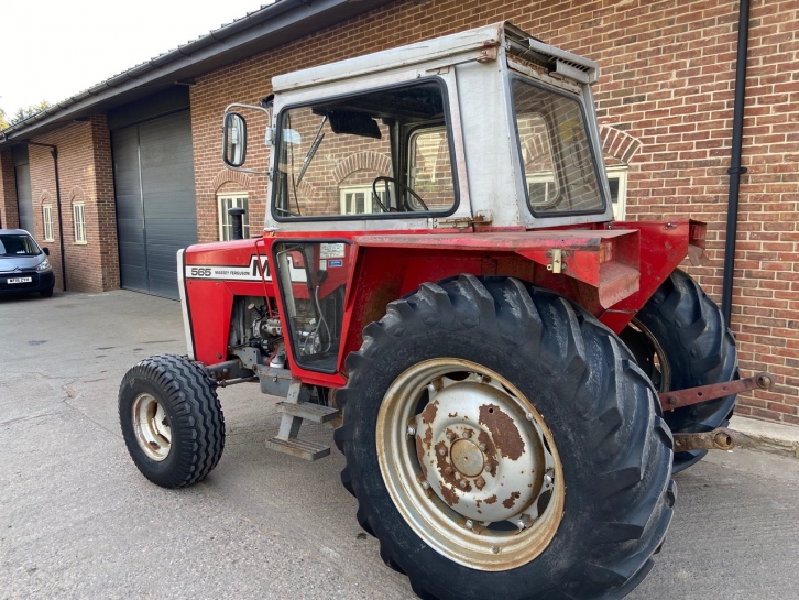 Massey Ferguson 565
