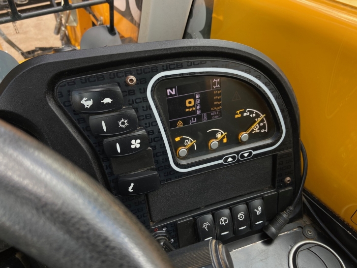 JCB 525-60 Hi-Vis telescopic