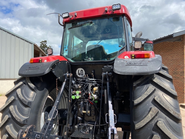 Case MX 170