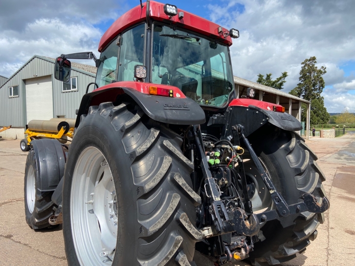 Case MX 170