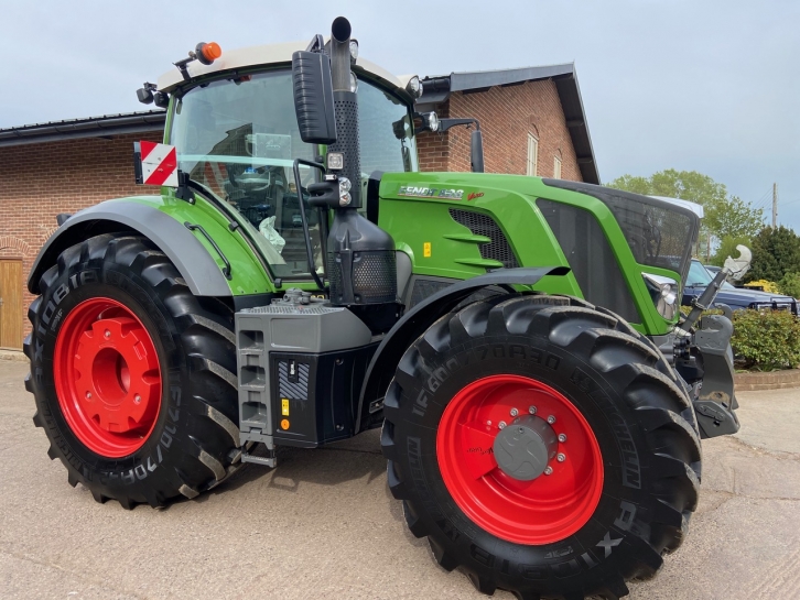 Fendt 828 Profi-Plus