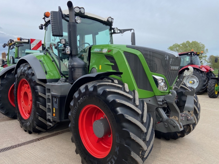 Fendt 828 Profi-Plus