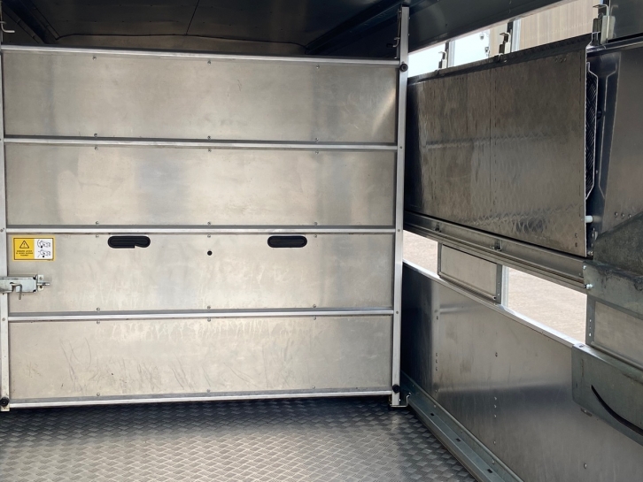 Ifor Williams TA510G3-14 14ft livestock trailer