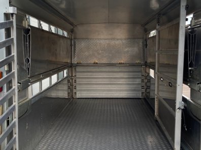 Ifor Williams TA510G3-14 14ft livestock trailer
