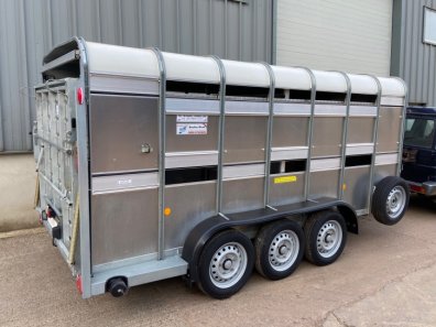 Ifor Williams TA510G3-14 14ft livestock trailer