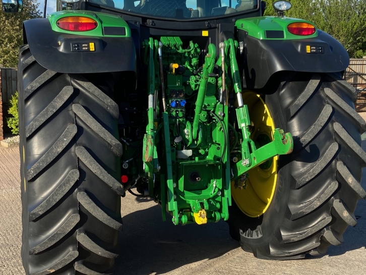 John Deere 6155R