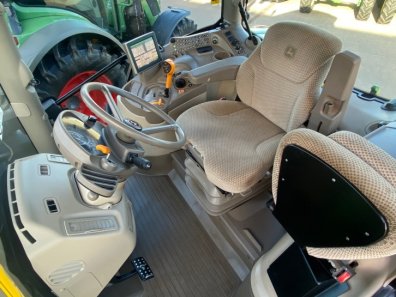 John Deere 6155R