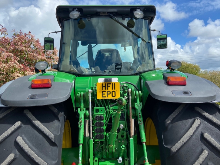 John Deere 7930