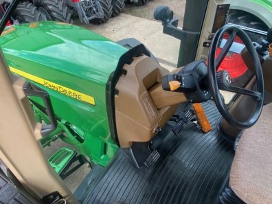 John Deere 7930