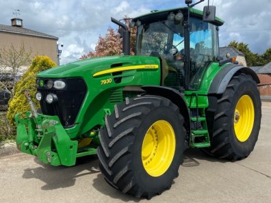 John Deere 7930