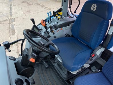 New Holland T6.180