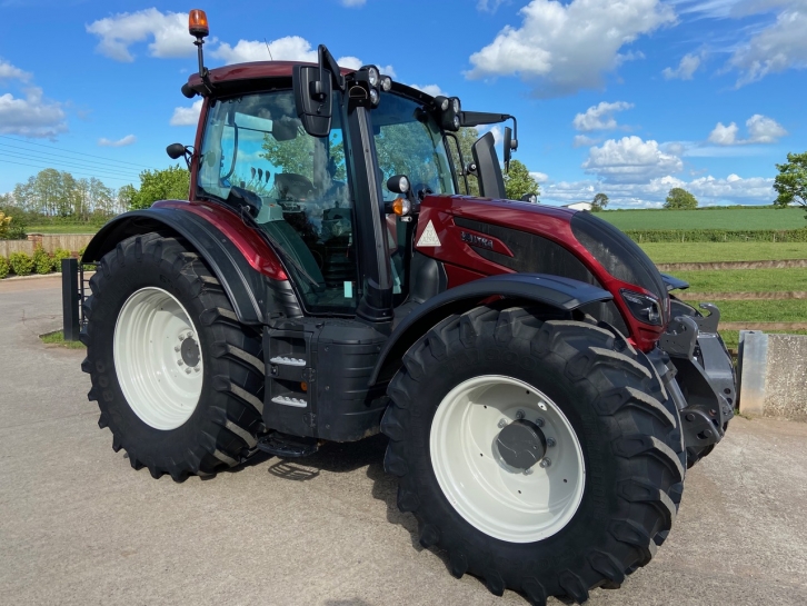 Valtra N174 Active