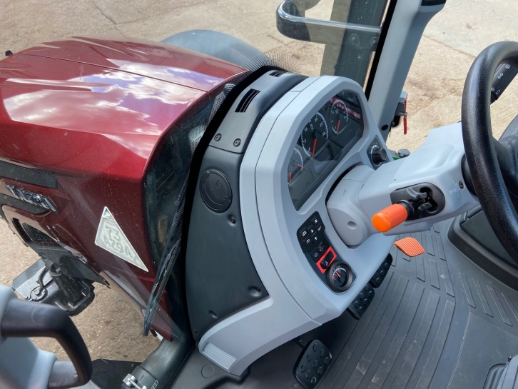 Valtra N174 Active