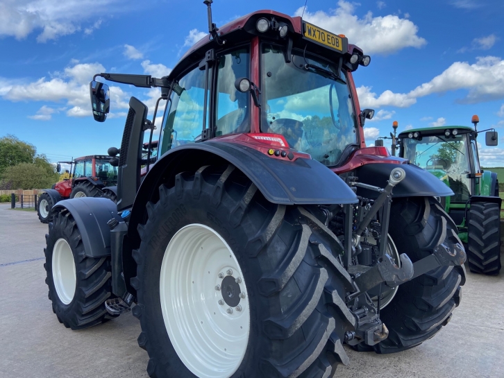 Valtra N174 Active