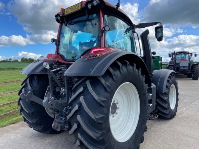 Valtra N174 Active