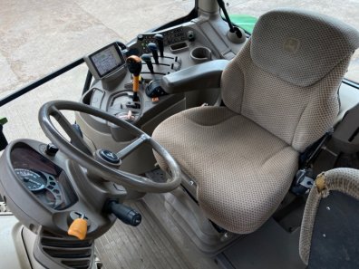 John Deere 6140R