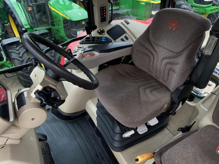 Massey Ferguson 7624 Efficient