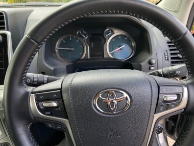 Toyota Landcruiser Active LWB commercial 2.8 Diesel