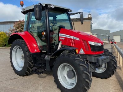 Massey Ferguson 5711S Efficient
