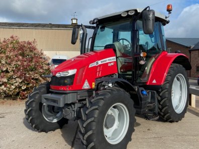 Massey Ferguson 5711S Efficient