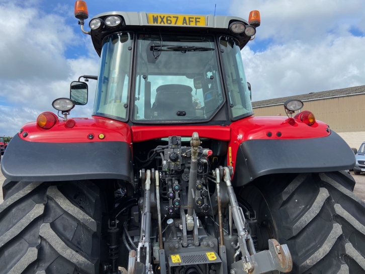 Massey Ferguson 6718S Exclusive