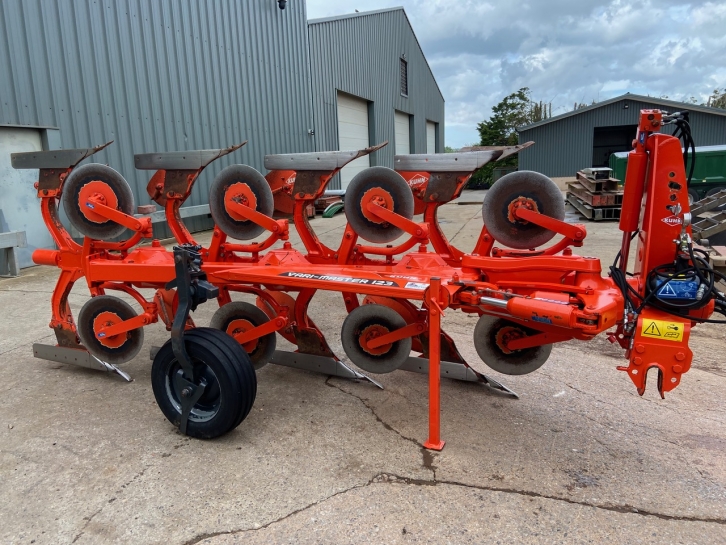 Kuhn Vari-Master 123 plough