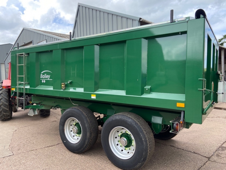 Bailey 12 Ton trailer