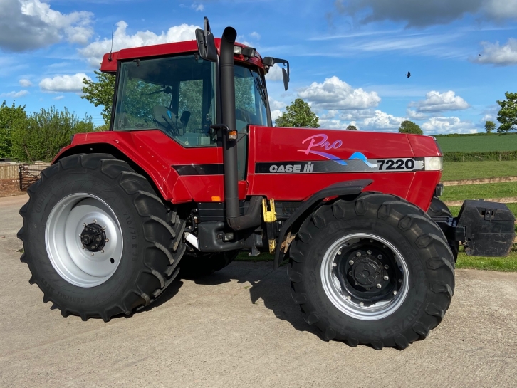 Case 7220 Pro