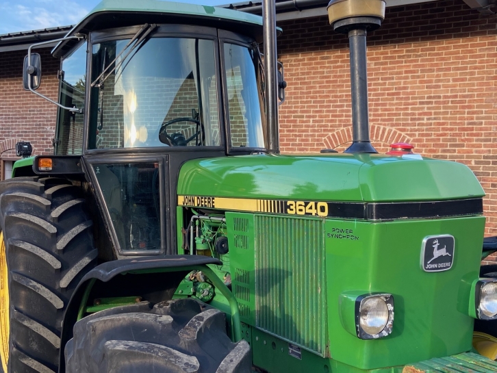 John Deere 3640