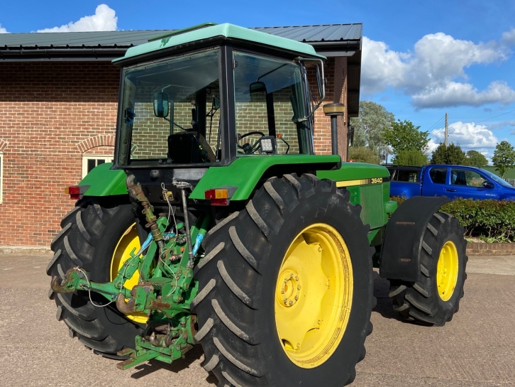 John Deere 3640