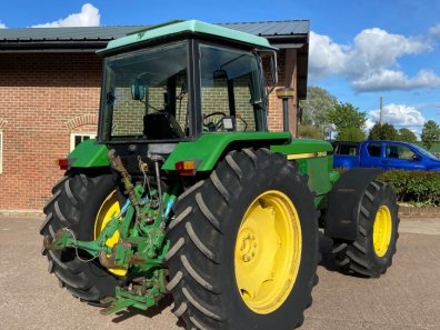 John Deere 3640