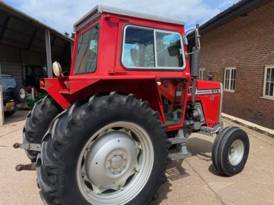Massey Ferguson 575