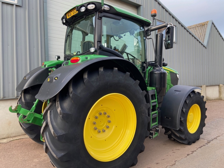 John Deere 6250R