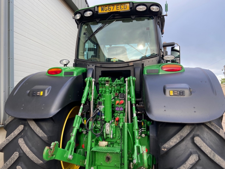 John Deere 6250R