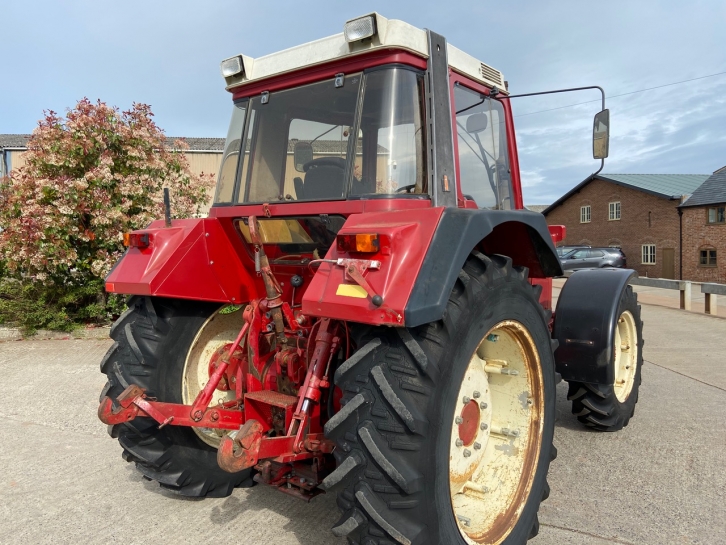 International 956XL