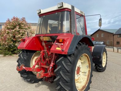 International 956XL