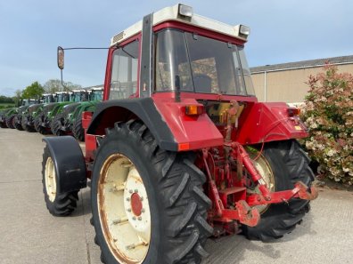 International 956XL