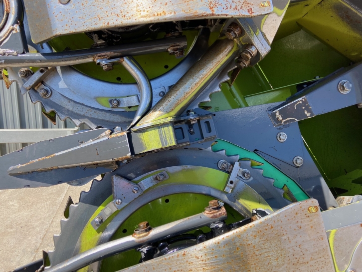 Claas Orbis 600 8 row maize header
