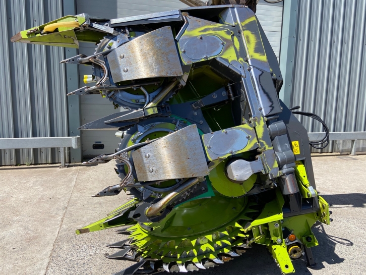Claas Orbis 600 8 row maize header