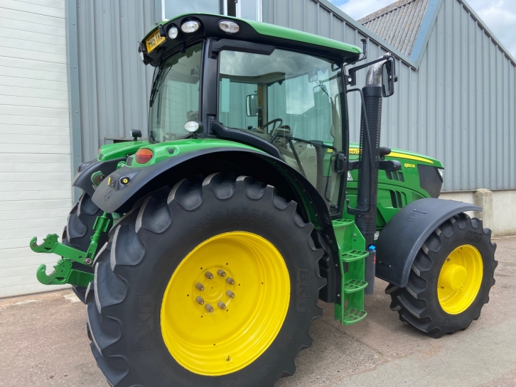 John Deere 6150R