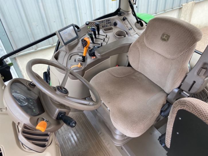 John Deere 6150R