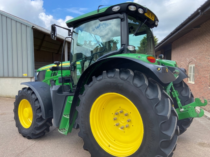 John Deere 6150R