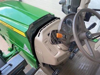 John Deere 6150R