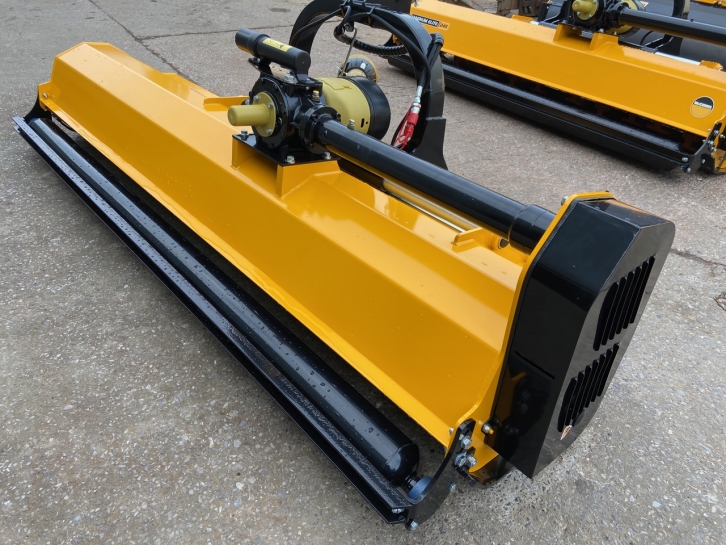 McConnel Magnum Elite 270 flail topper