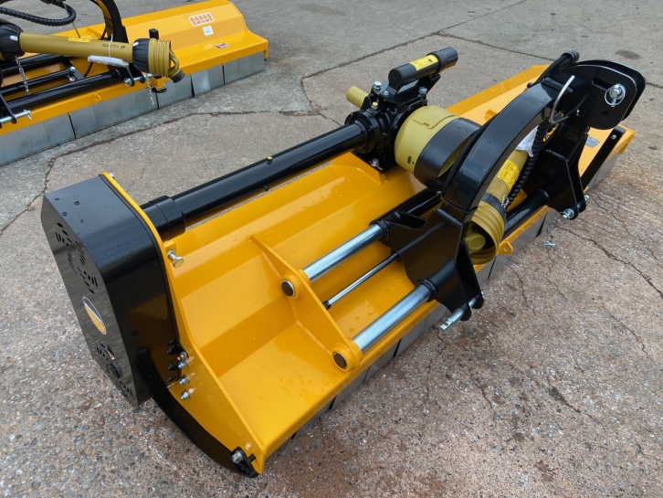 McConnel Magnum Elite 245 flail topper