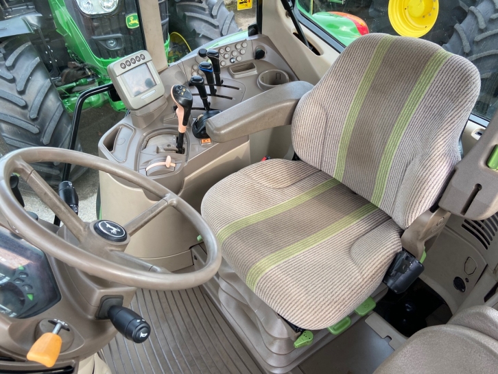 John Deere 6330