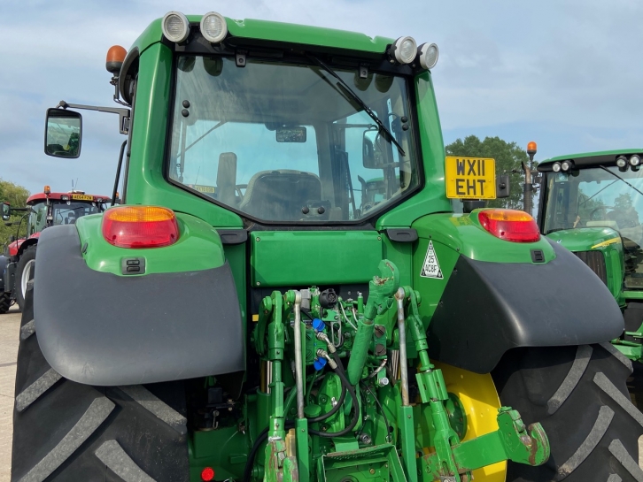 John Deere 6330