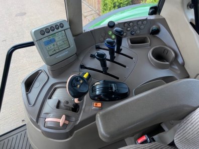 John Deere 6330