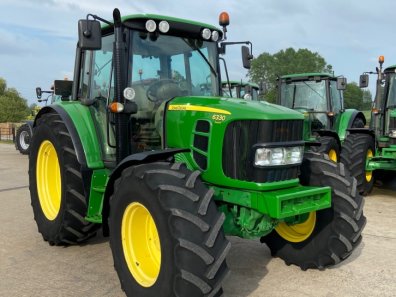 John Deere 6330